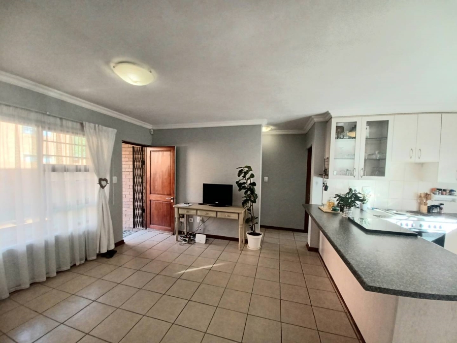 To Let 2 Bedroom Property for Rent in Langenhovenpark Free State